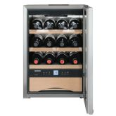 Liebherr WKes653 3 shelves, wall mountable