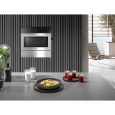 Miele M7140TC DirectSensor S at top, 46 litre capacity, 80-900W Microwave, Automatic Programmes, 45c